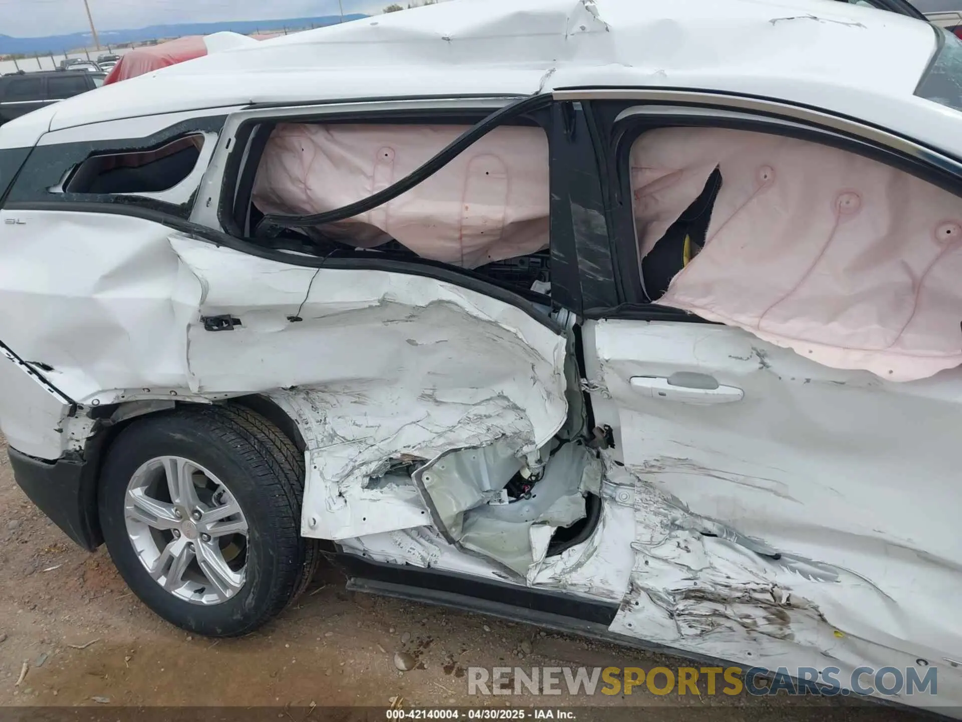 6 Photograph of a damaged car 3GKALTEG9RL372217 GMC TERRAIN 2024
