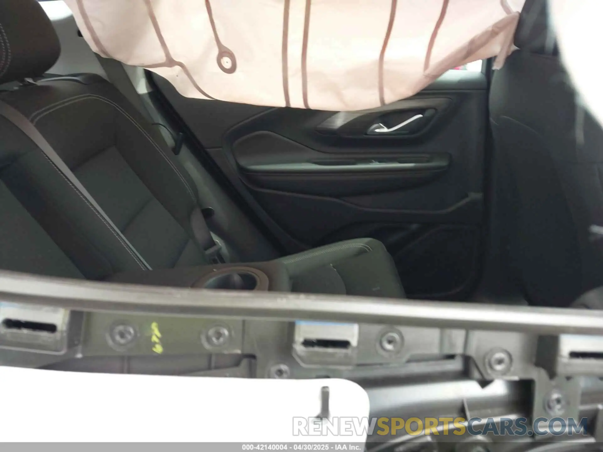 8 Photograph of a damaged car 3GKALTEG9RL372217 GMC TERRAIN 2024