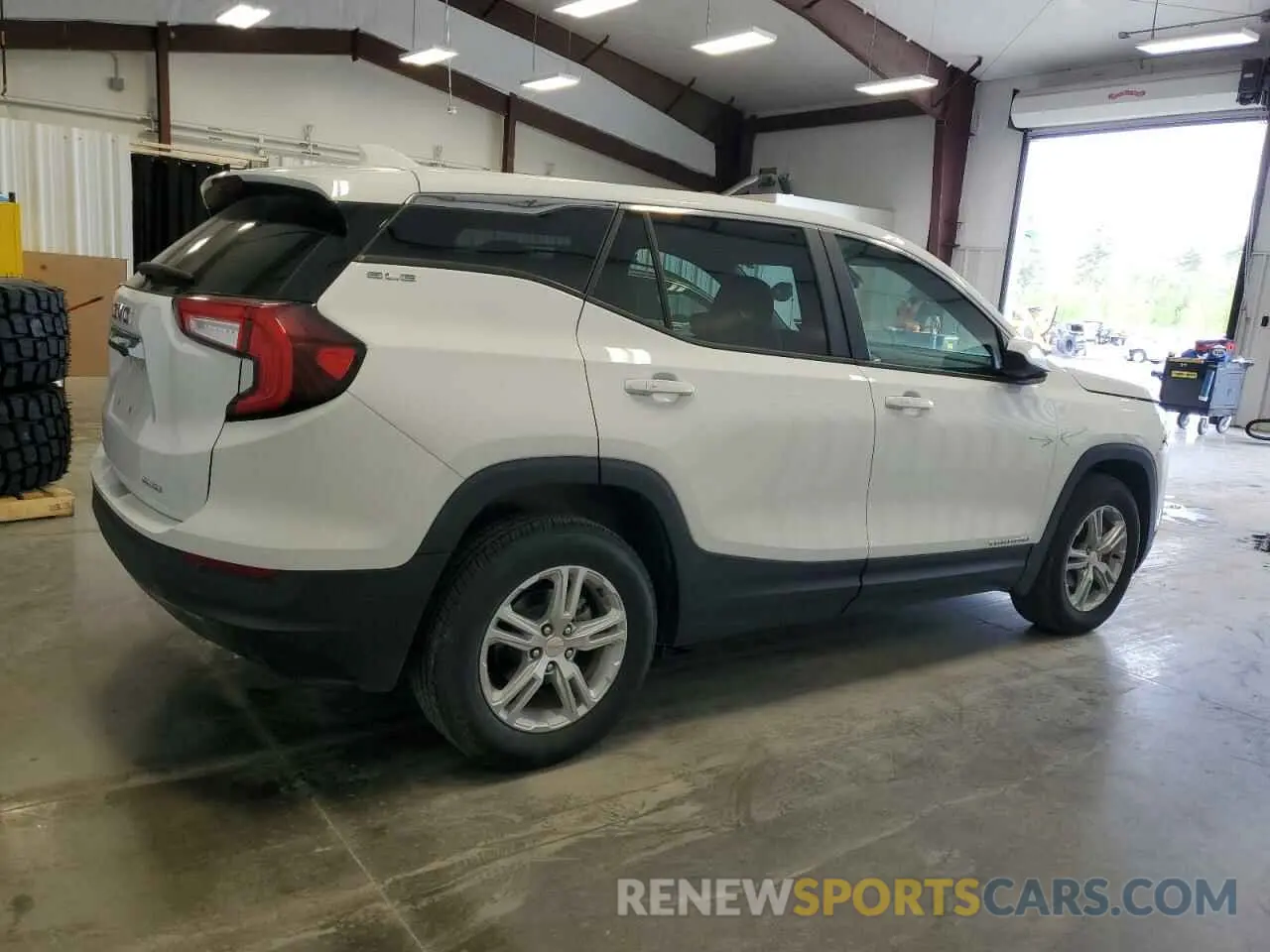3 Photograph of a damaged car 3GKALTEGXRL377197 GMC TERRAIN 2024