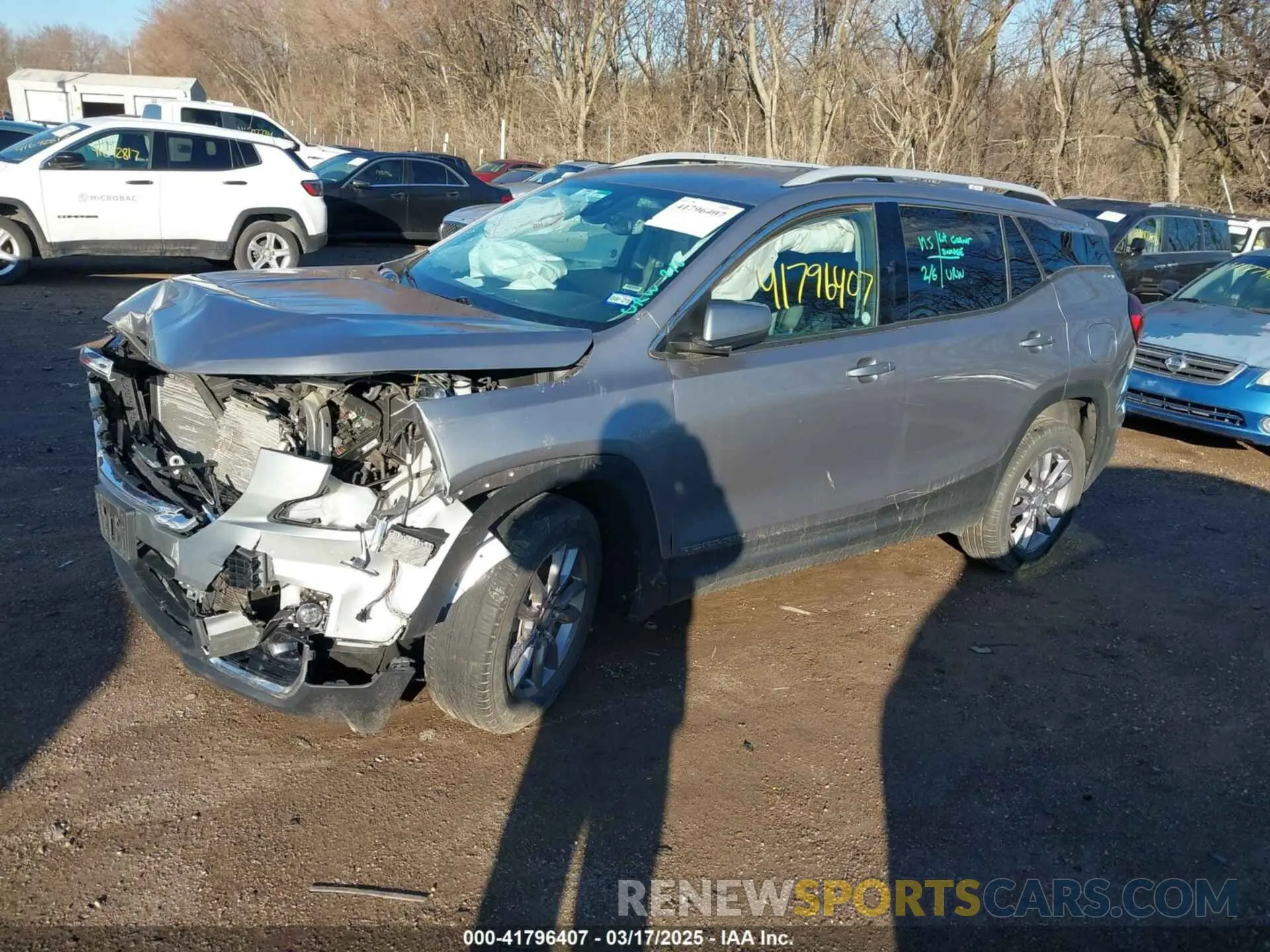 2 Photograph of a damaged car 3GKALVEG0RL153920 GMC TERRAIN 2024