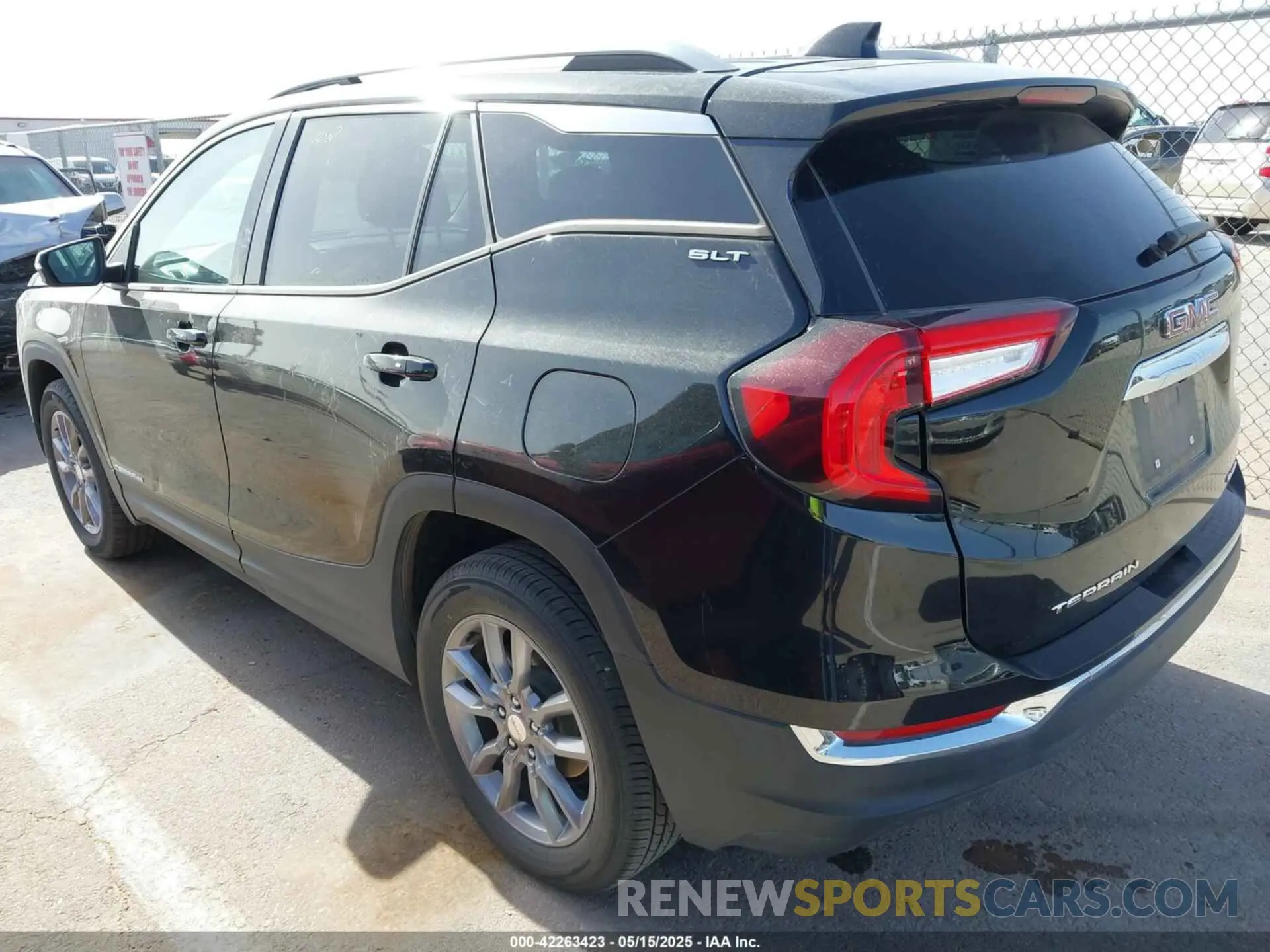 3 Фотография поврежденного автомобиля 3GKALVEG1RL250396 GMC TERRAIN 2024
