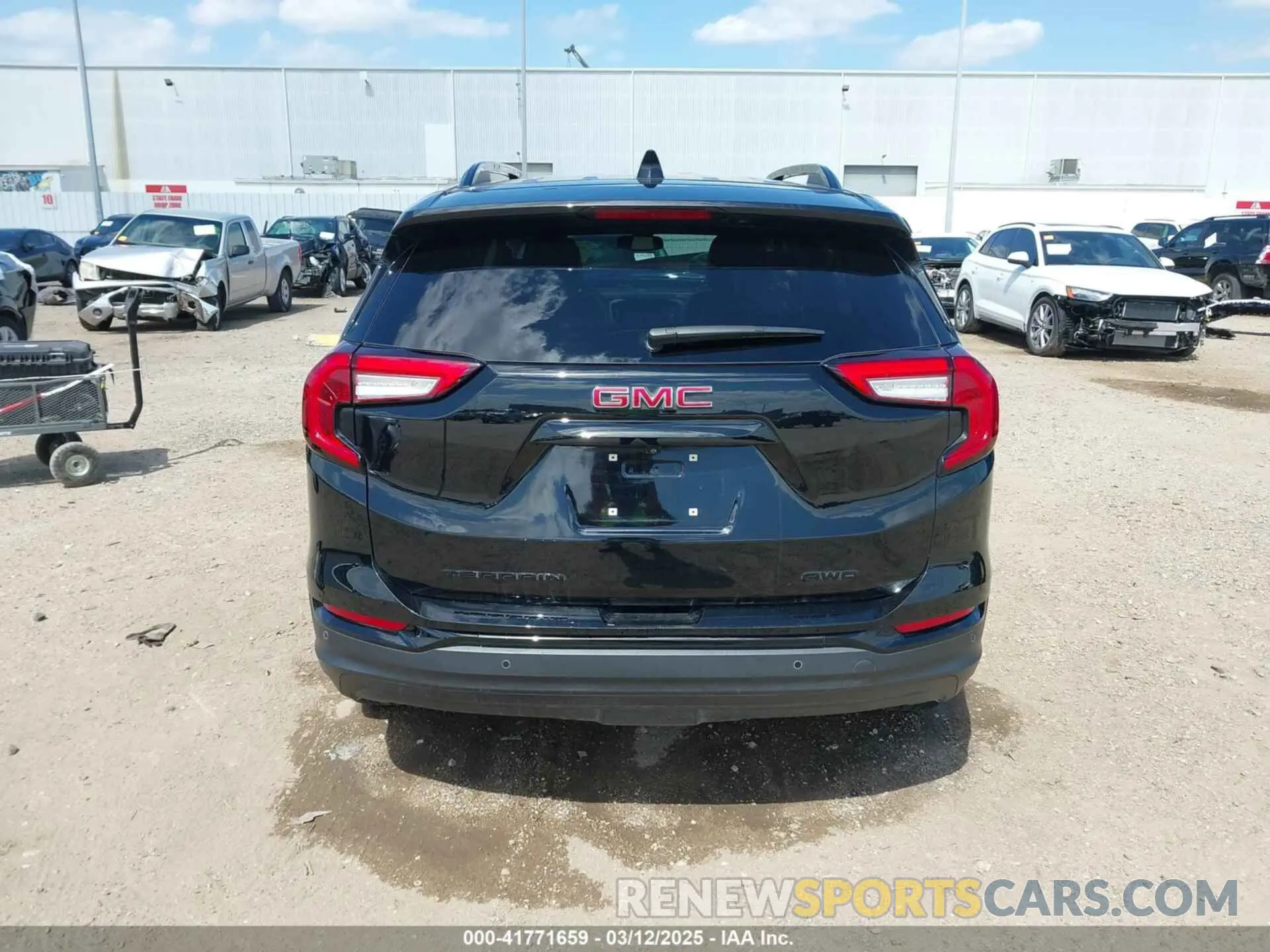 17 Photograph of a damaged car 3GKALVEG5RL196049 GMC TERRAIN 2024