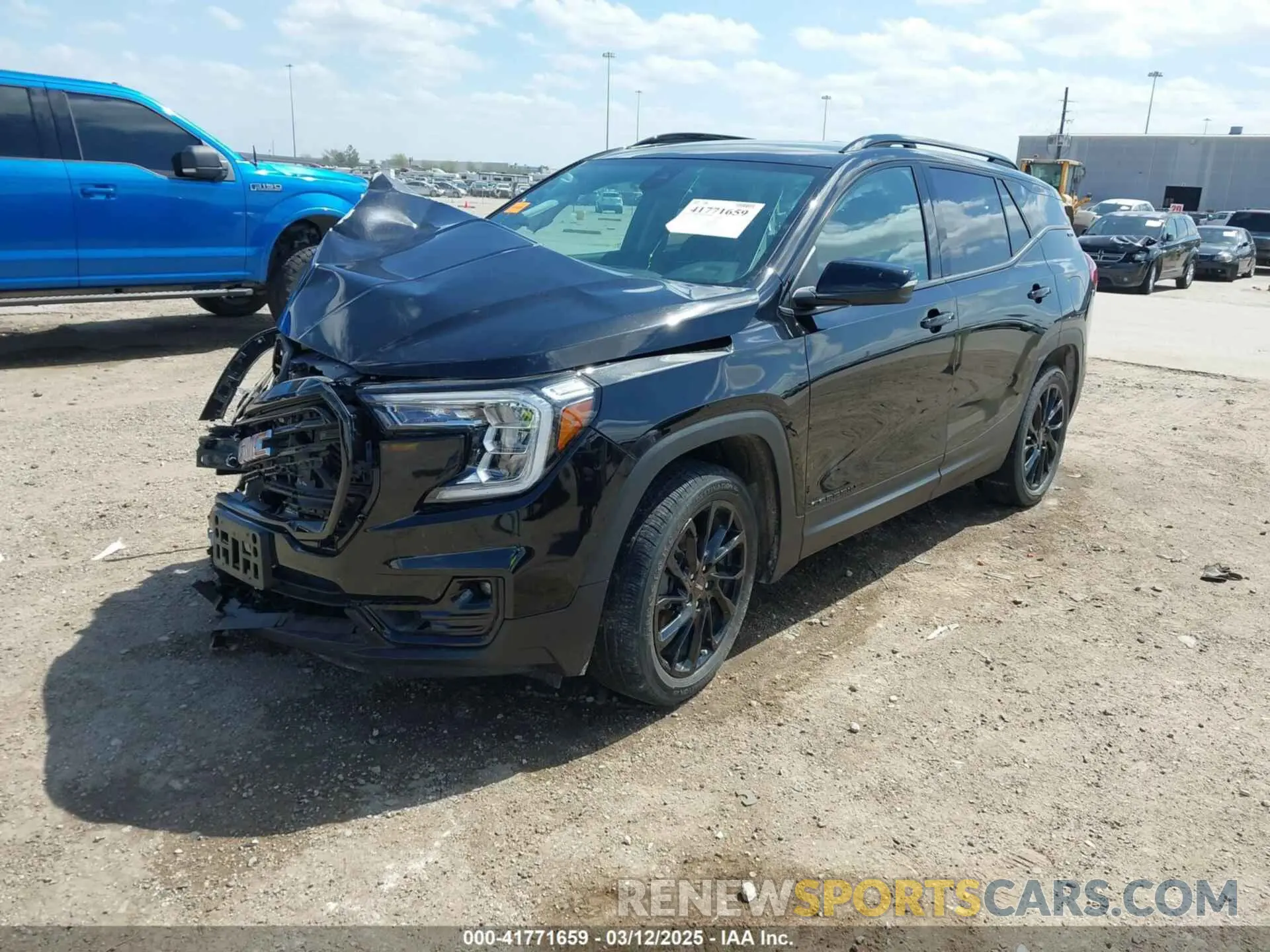 2 Photograph of a damaged car 3GKALVEG5RL196049 GMC TERRAIN 2024