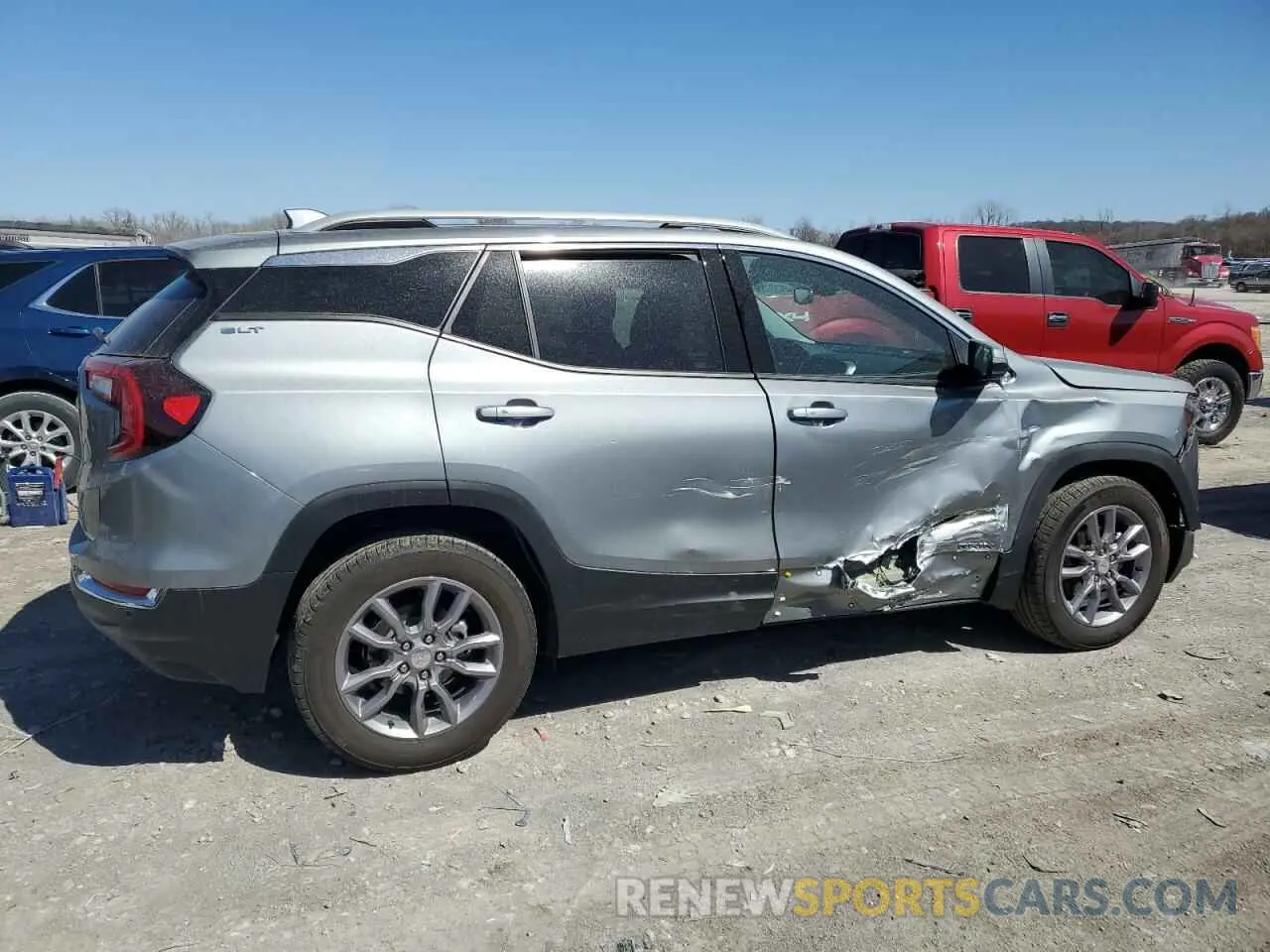 3 Фотография поврежденного автомобиля 3GKALVEG5RL324564 GMC TERRAIN 2024
