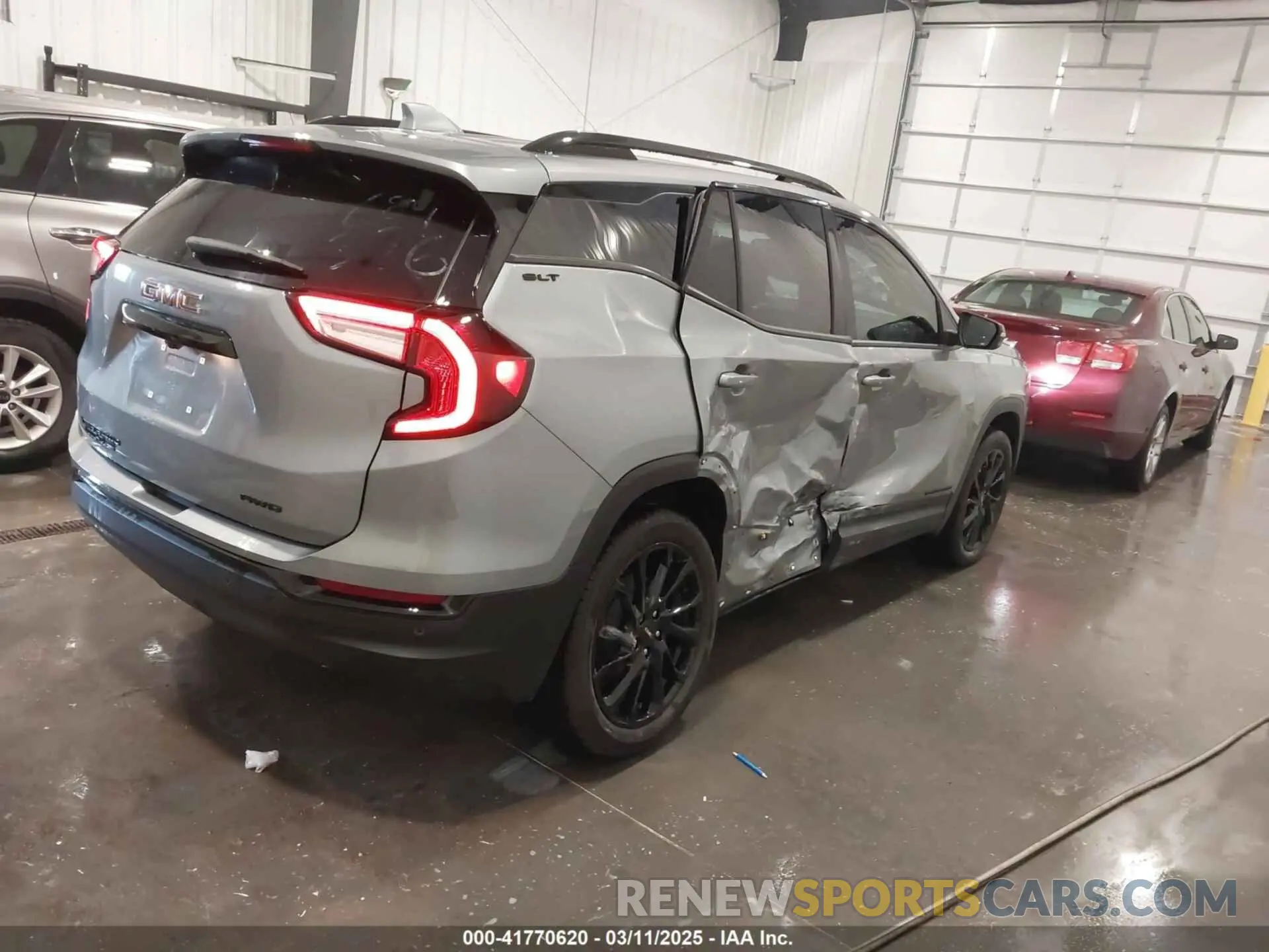 4 Photograph of a damaged car 3GKALVEG6RL390542 GMC TERRAIN 2024