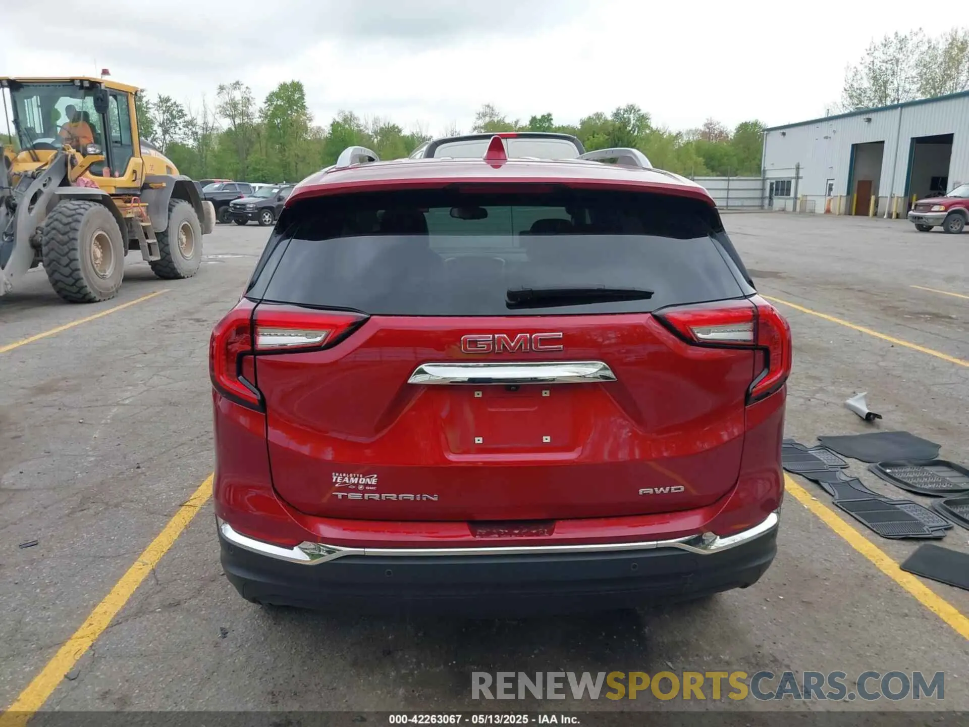 17 Photograph of a damaged car 3GKALVEG9RL147422 GMC TERRAIN 2024