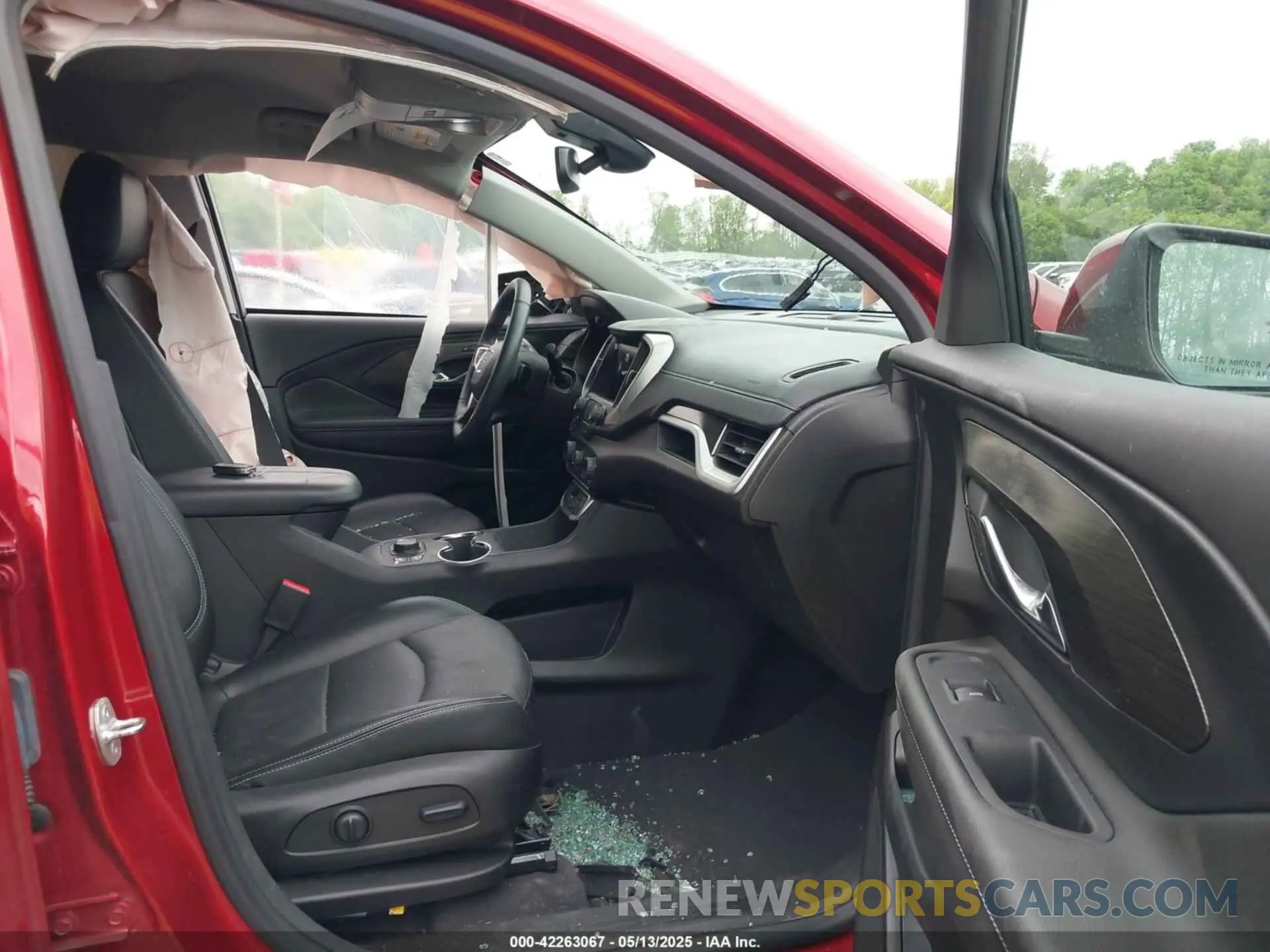 5 Photograph of a damaged car 3GKALVEG9RL147422 GMC TERRAIN 2024