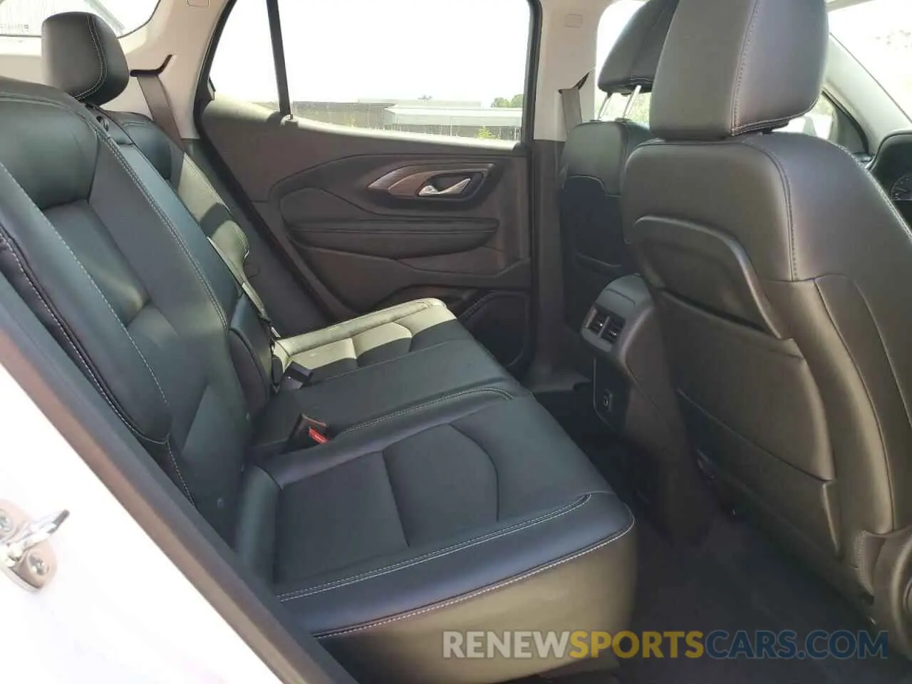 11 Photograph of a damaged car 3GKALVEGXRL390043 GMC TERRAIN 2024