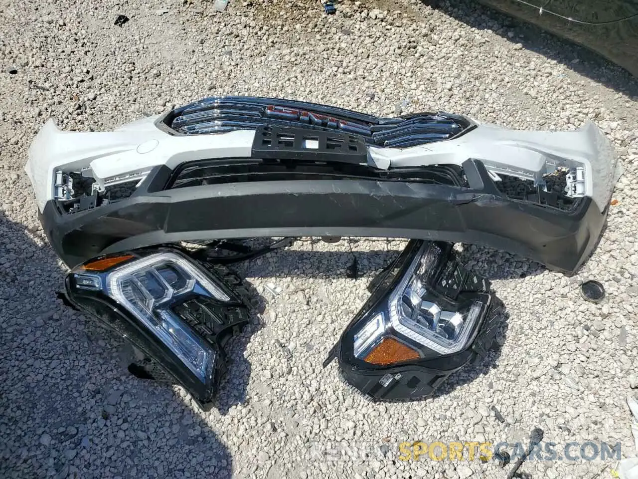 13 Photograph of a damaged car 3GKALVEGXRL390043 GMC TERRAIN 2024