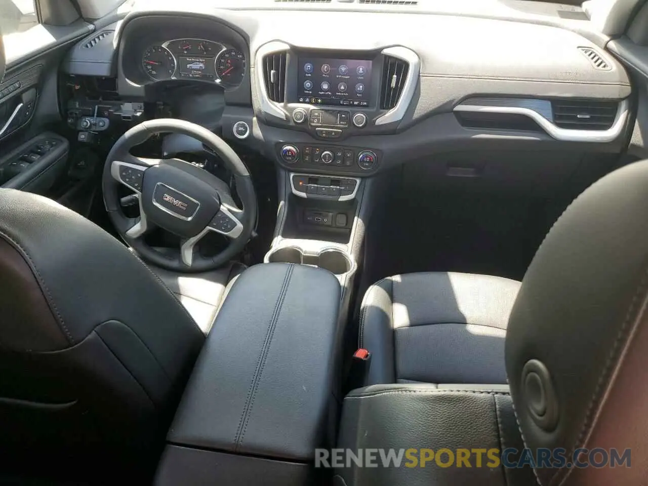 8 Photograph of a damaged car 3GKALVEGXRL390043 GMC TERRAIN 2024
