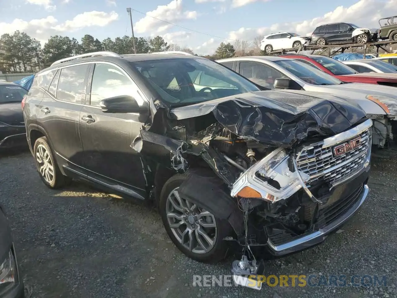 4 Photograph of a damaged car 3GKALXEG0RL155372 GMC TERRAIN 2024
