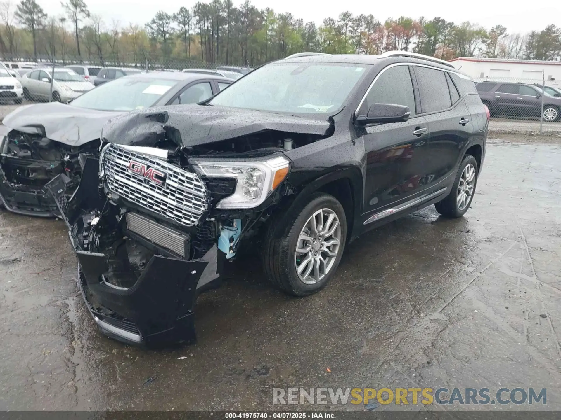 2 Photograph of a damaged car 3GKALXEG4RL117353 GMC TERRAIN 2024