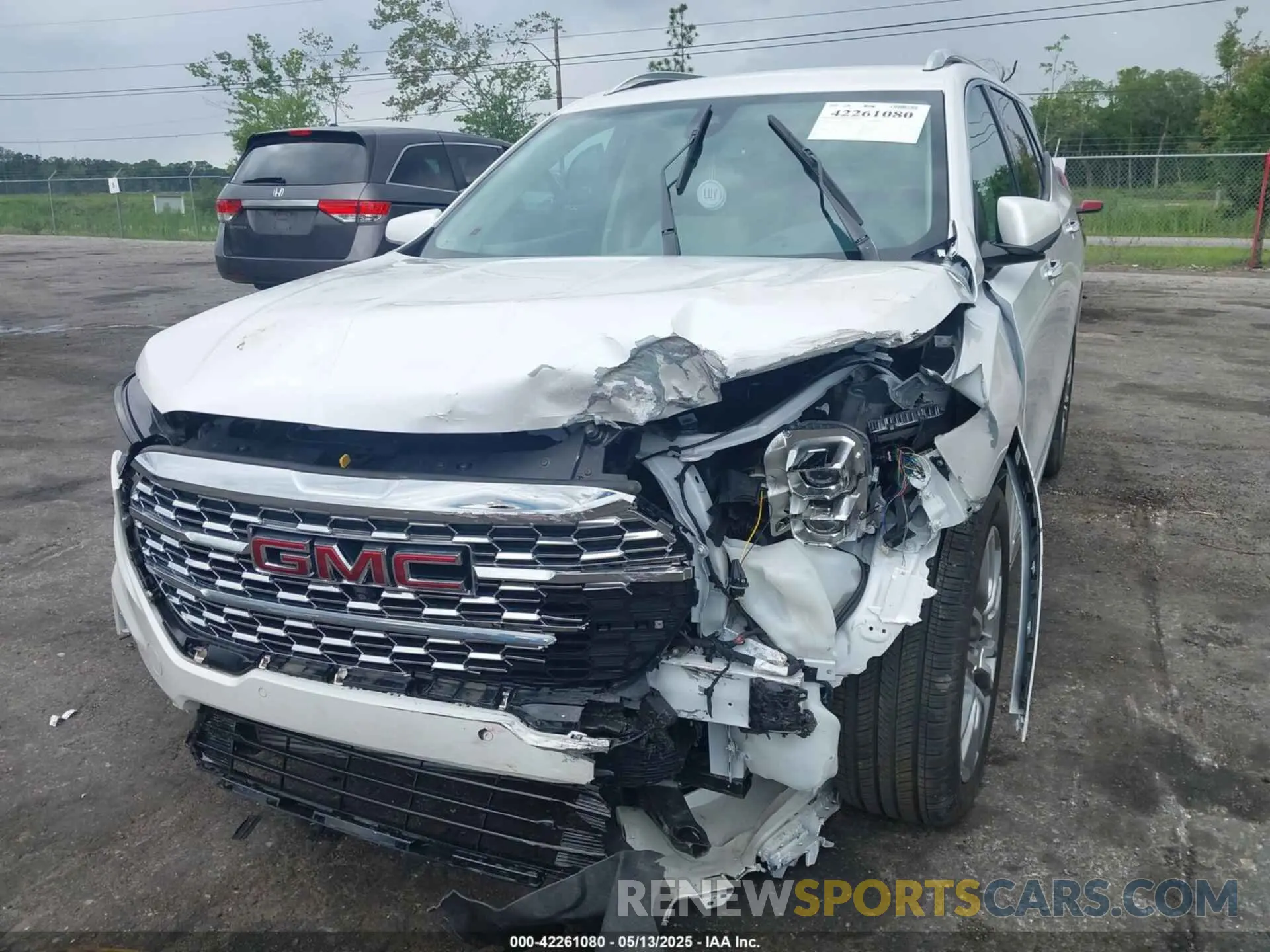 6 Photograph of a damaged car 3GKALXEG8RL158682 GMC TERRAIN 2024