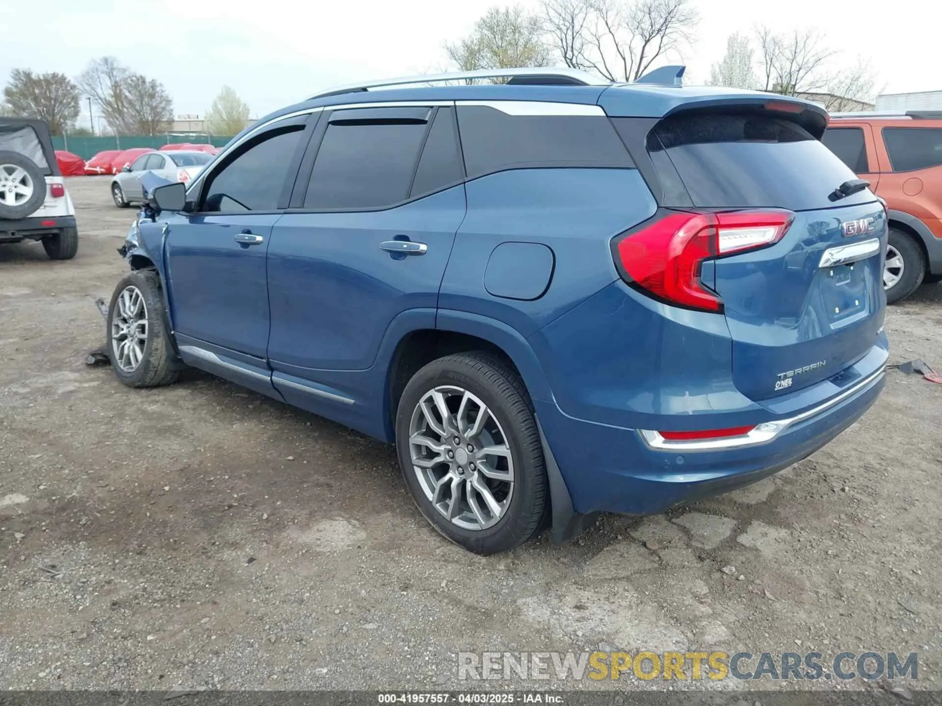 3 Фотография поврежденного автомобиля 3GKALXEG9RL205962 GMC TERRAIN 2024