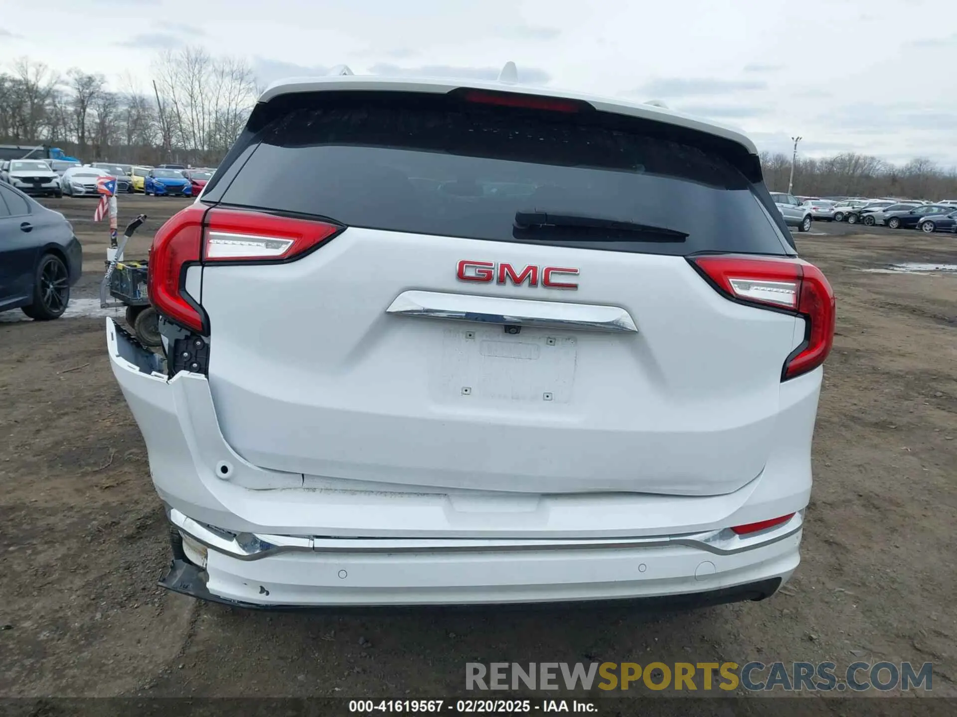 16 Photograph of a damaged car 3GKALXEGXRL147554 GMC TERRAIN 2024