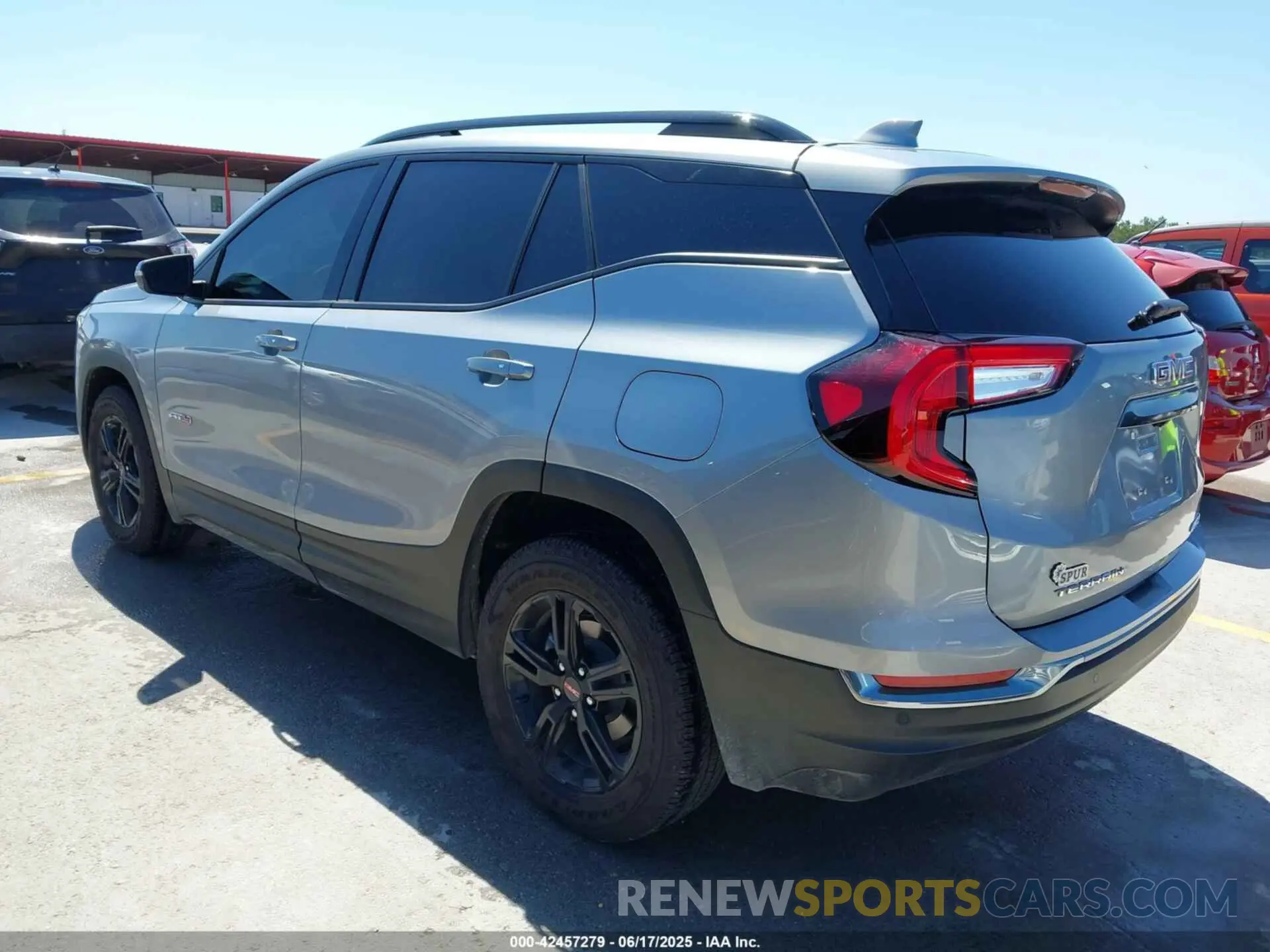 3 Photograph of a damaged car 3GKALYEG0RL377383 GMC TERRAIN 2024