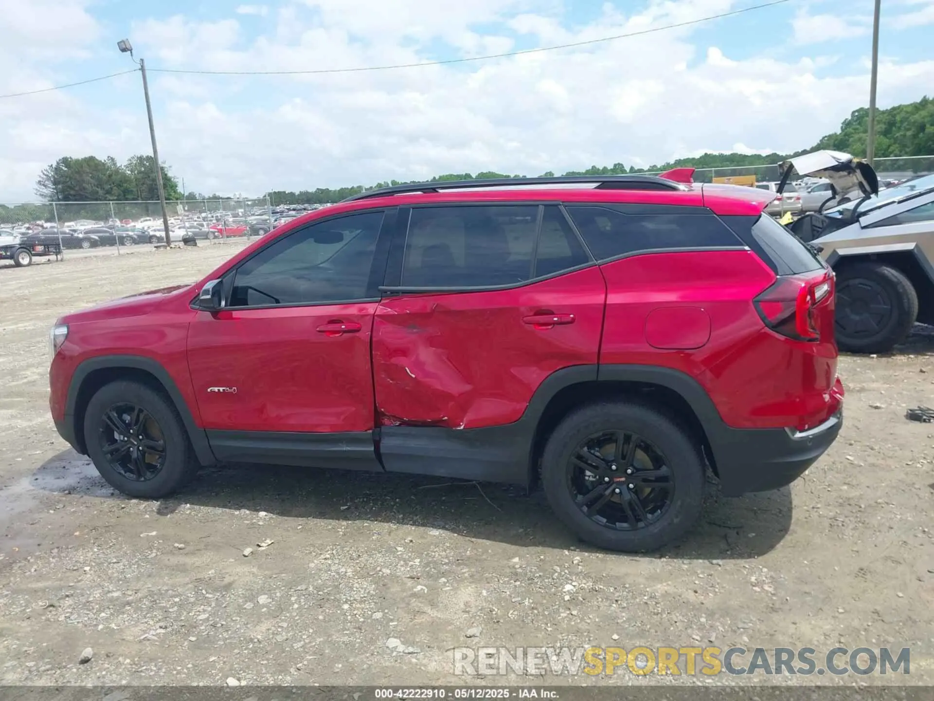 15 Photograph of a damaged car 3GKALYEGXRL271393 GMC TERRAIN 2024