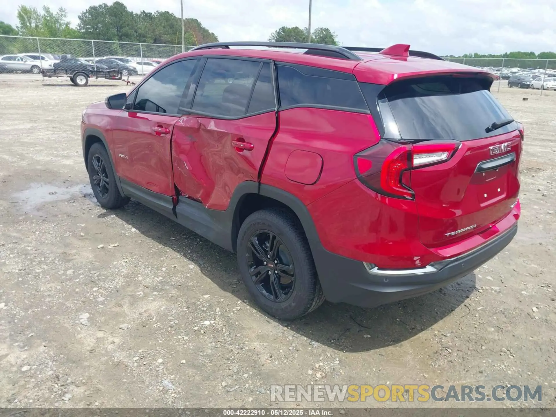 3 Photograph of a damaged car 3GKALYEGXRL271393 GMC TERRAIN 2024