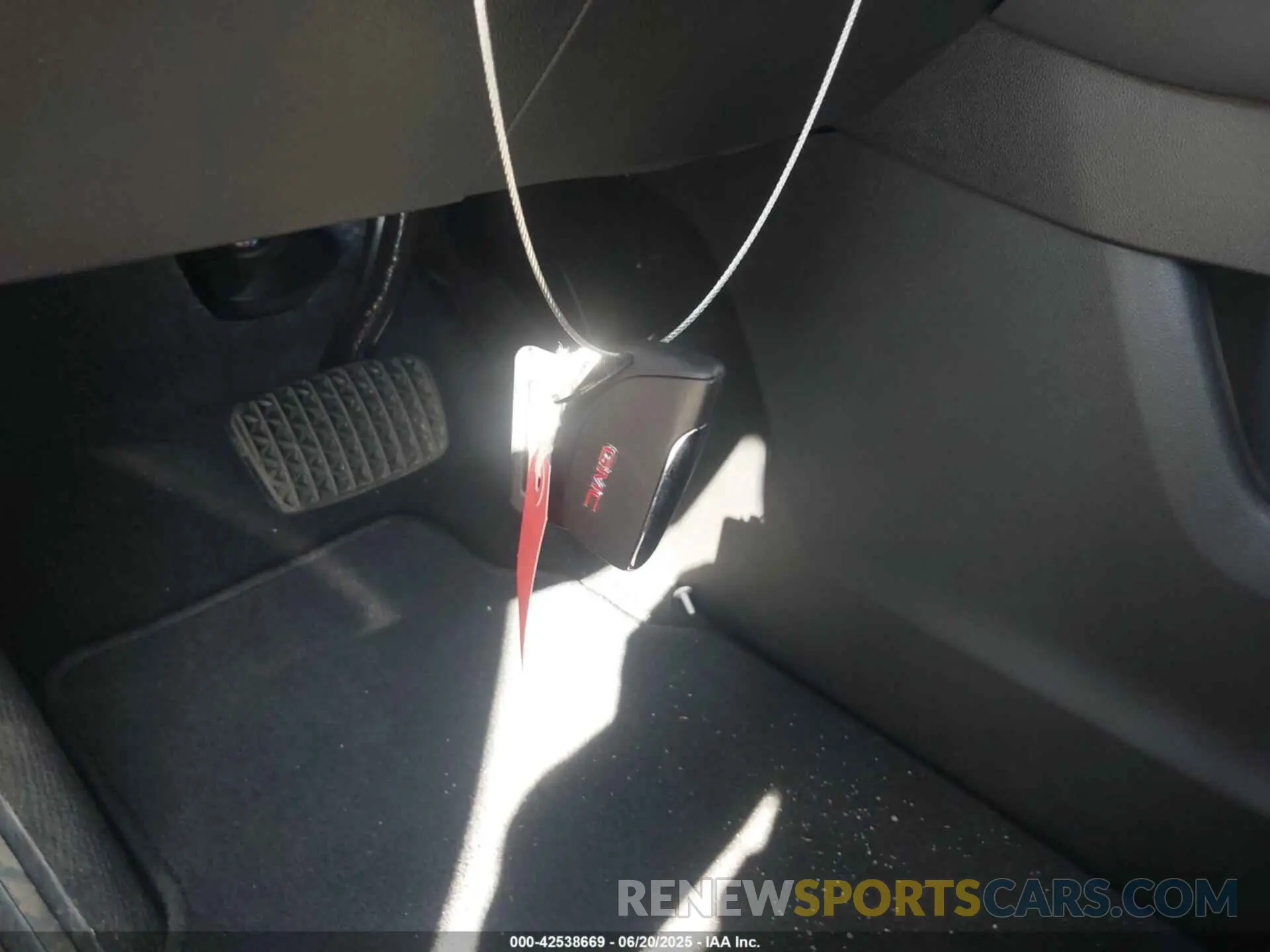 11 Photograph of a damaged car 3GKALUEG3SL310422 GMC TERRAIN 2025
