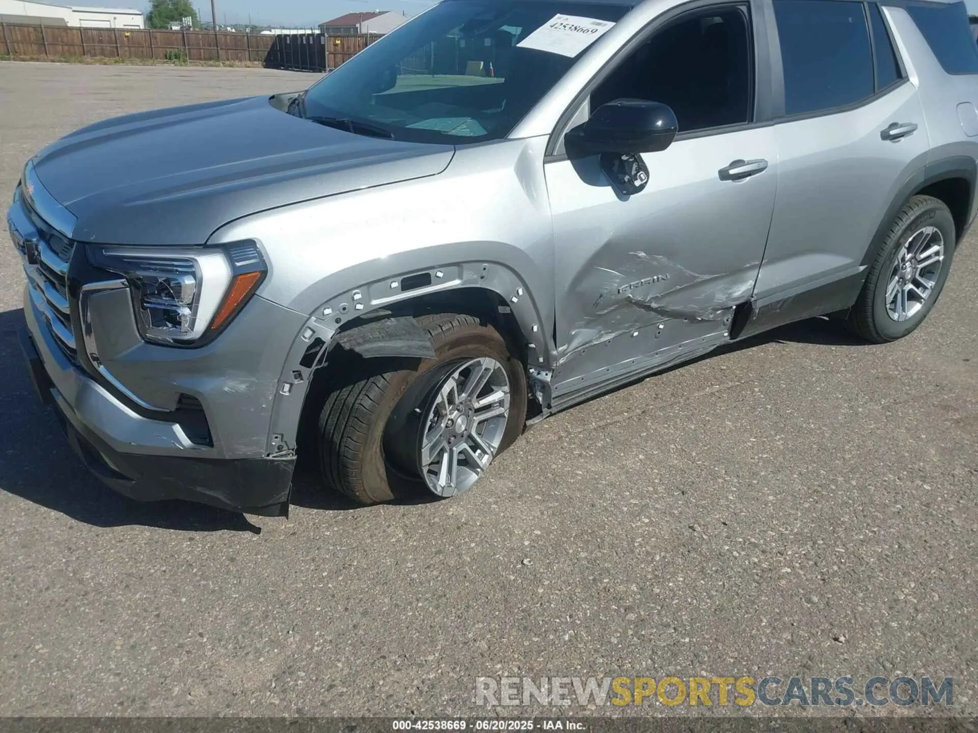 6 Photograph of a damaged car 3GKALUEG3SL310422 GMC TERRAIN 2025