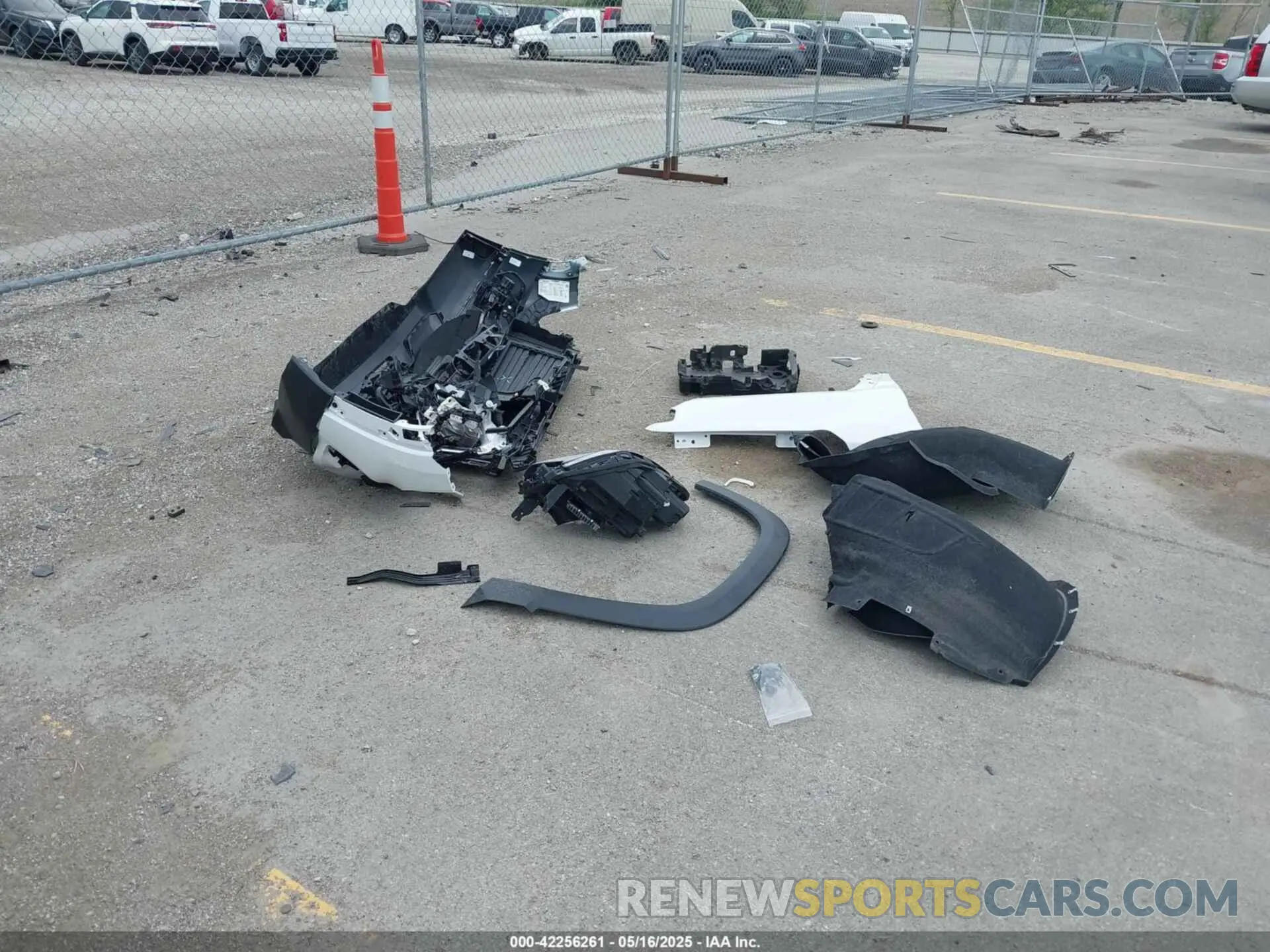 12 Фотография поврежденного автомобиля 3GKALUEG8SL300808 GMC TERRAIN 2025