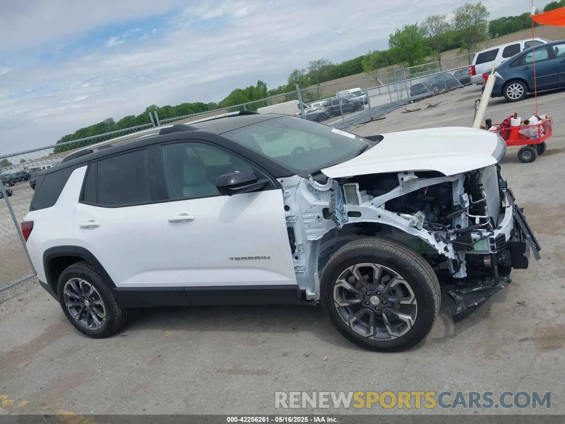 14 Фотография поврежденного автомобиля 3GKALUEG8SL300808 GMC TERRAIN 2025