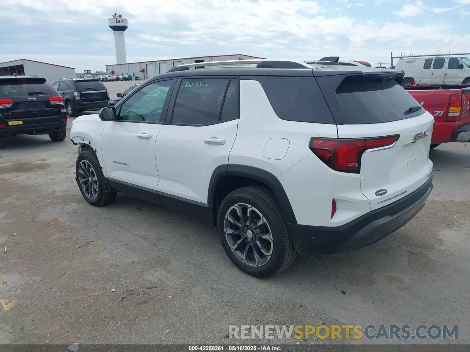 3 Фотография поврежденного автомобиля 3GKALUEG8SL300808 GMC TERRAIN 2025