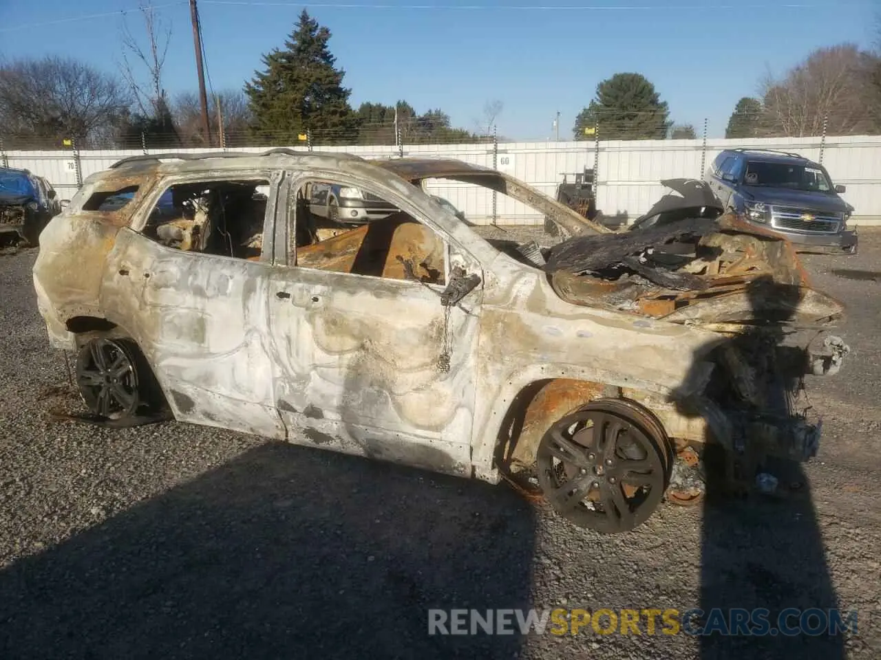 4 Фотография поврежденного автомобиля 3GKALYEG4PL119350 GMC TERRAIN AT 2023