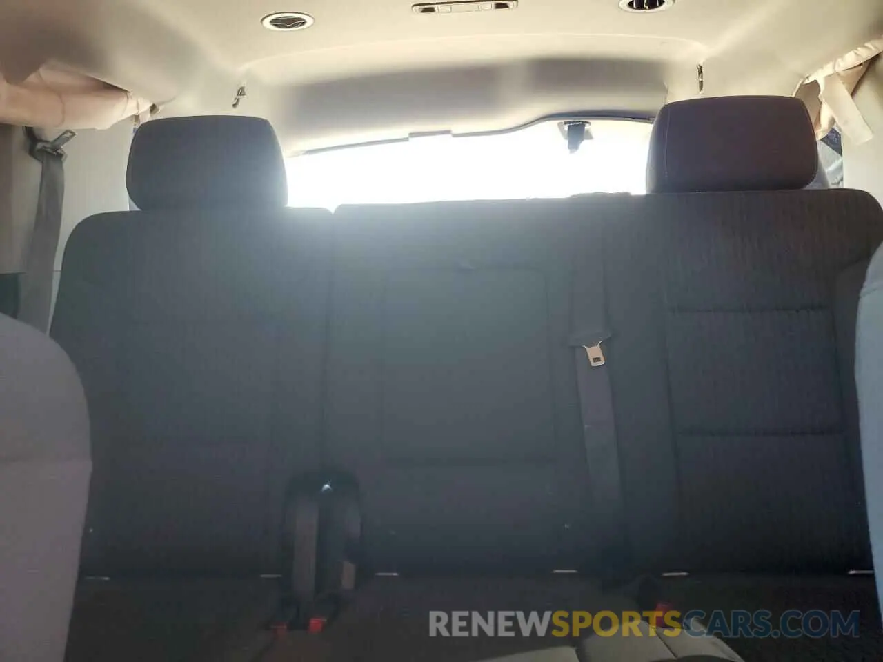 10 Фотография поврежденного автомобиля 1GKS1AKC9KR166202 GMC YUKON 2019