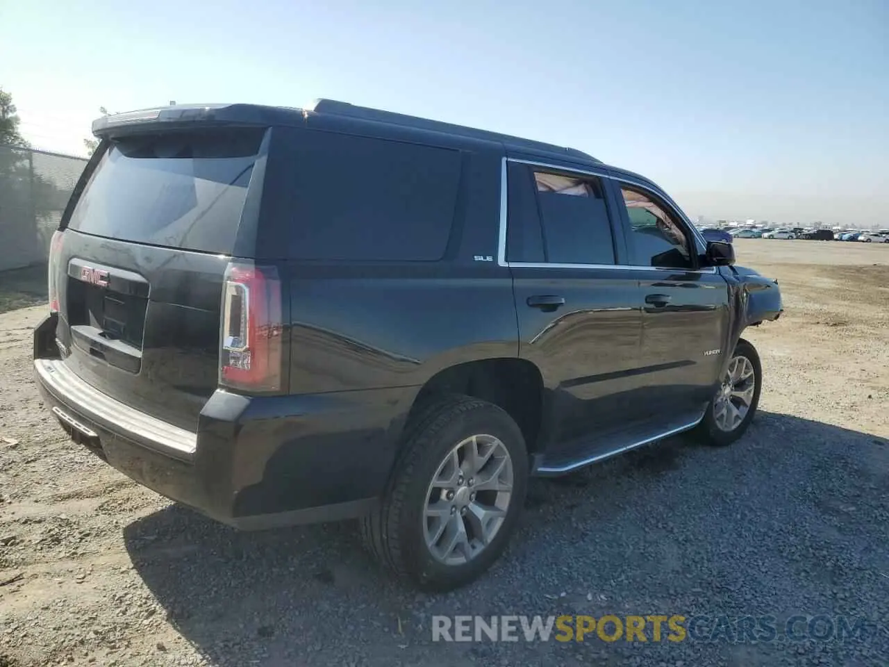3 Фотография поврежденного автомобиля 1GKS1AKC9KR166202 GMC YUKON 2019