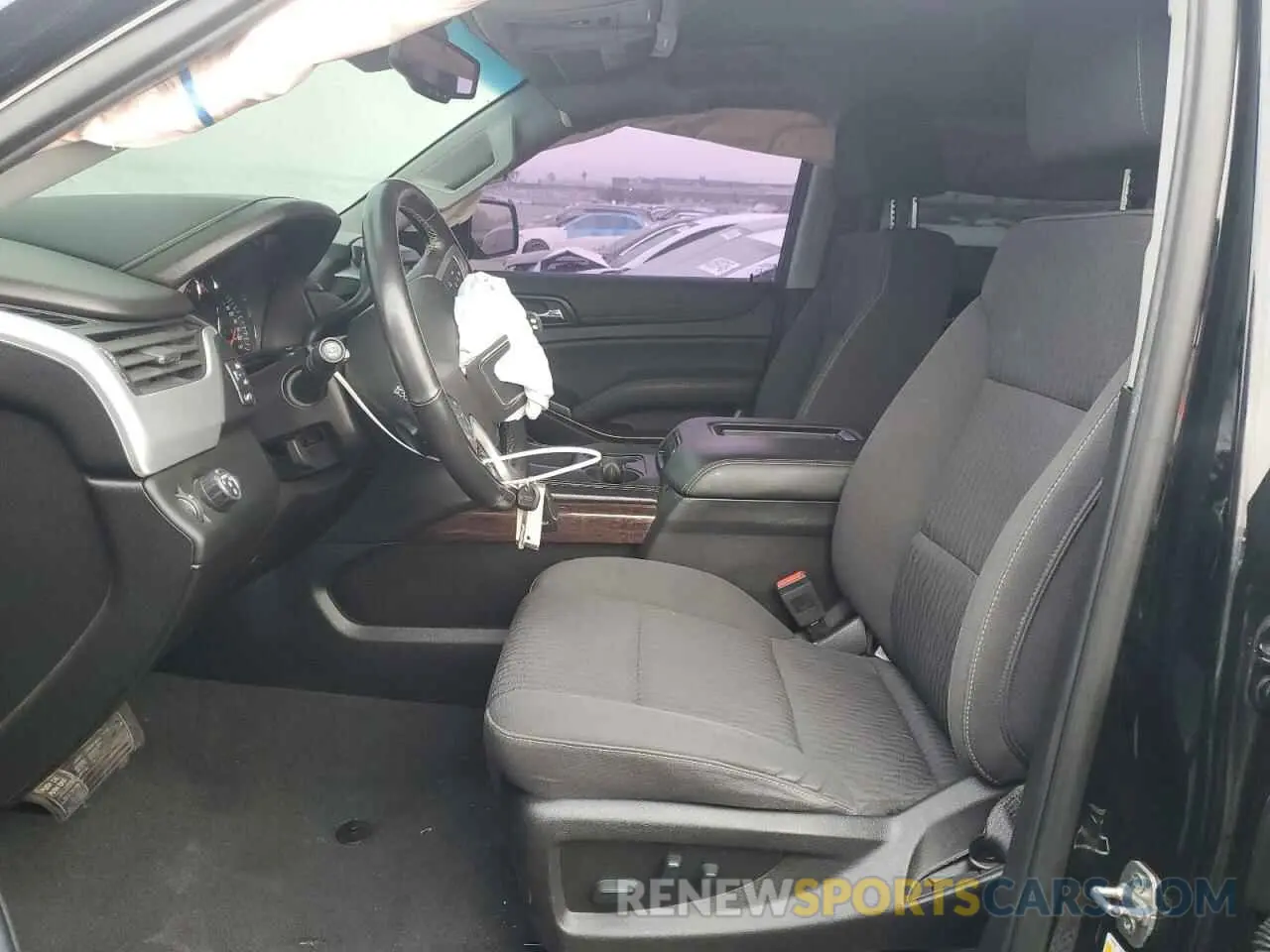 7 Фотография поврежденного автомобиля 1GKS1AKC9KR166202 GMC YUKON 2019