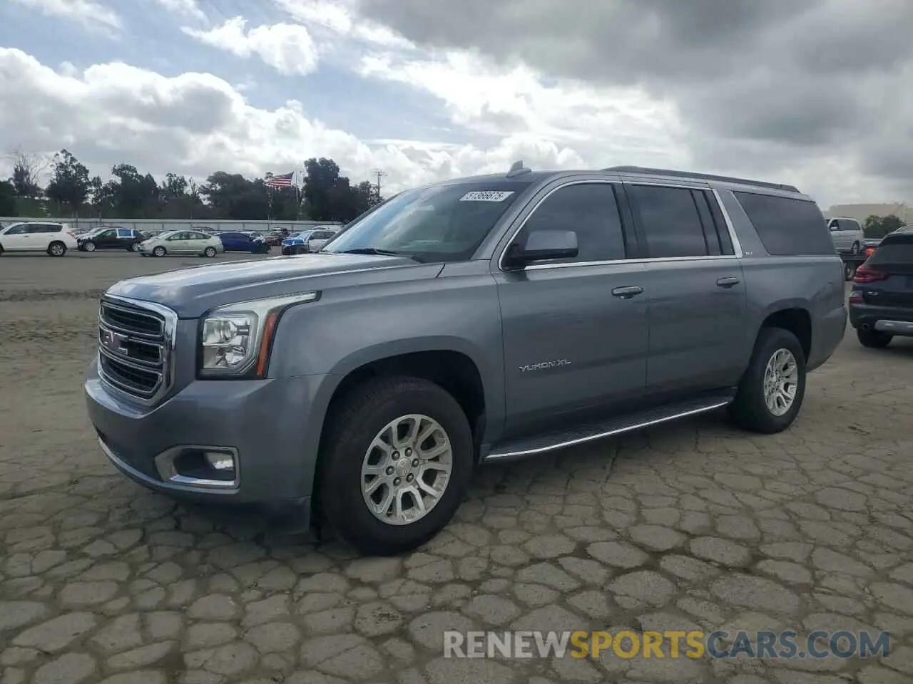 1 Photograph of a damaged car 1GKS1GKC9KR331054 GMC YUKON 2019