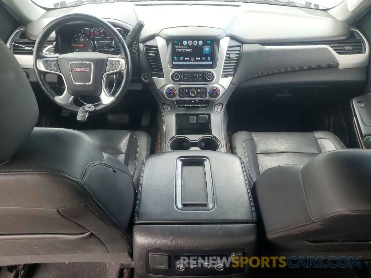 8 Photograph of a damaged car 1GKS1GKC9KR331054 GMC YUKON 2019