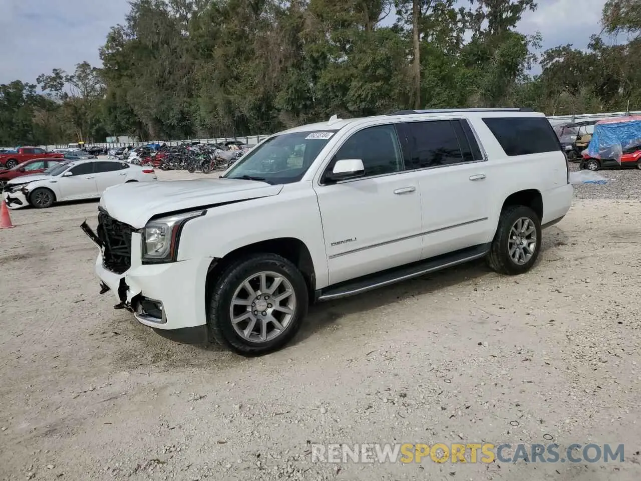 1 Photograph of a damaged car 1GKS1HKJ2KR178862 GMC YUKON 2019