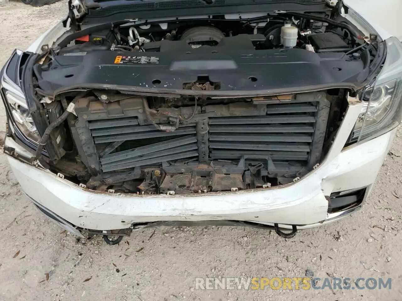 12 Photograph of a damaged car 1GKS1HKJ2KR178862 GMC YUKON 2019