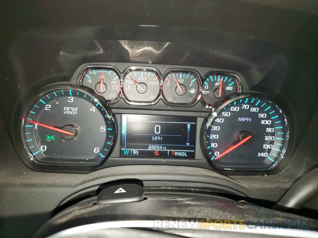 9 Photograph of a damaged car 1GKS2AKC9KR101962 GMC YUKON 2019