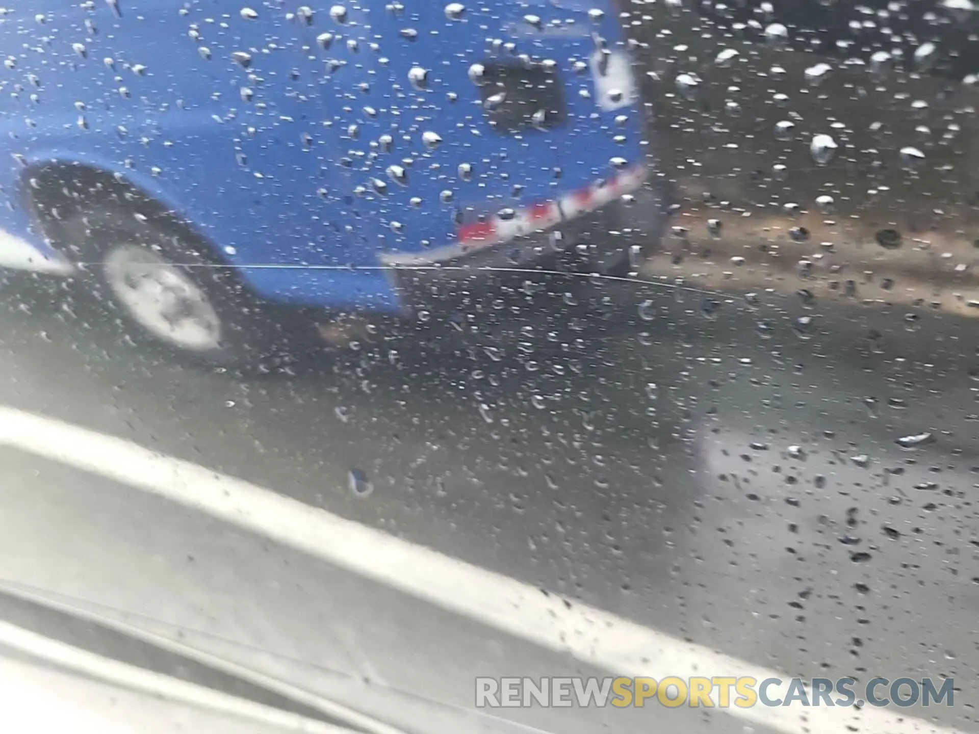 1 Photograph of a damaged car 1GKS2BKC0KR281127 GMC YUKON 2019