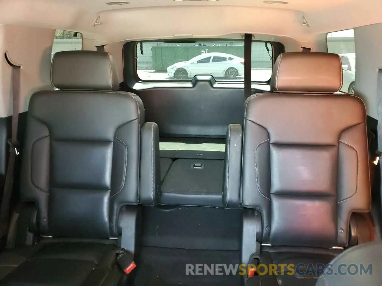 10 Фотография поврежденного автомобиля 1GKS2BKC1KR180128 GMC YUKON 2019