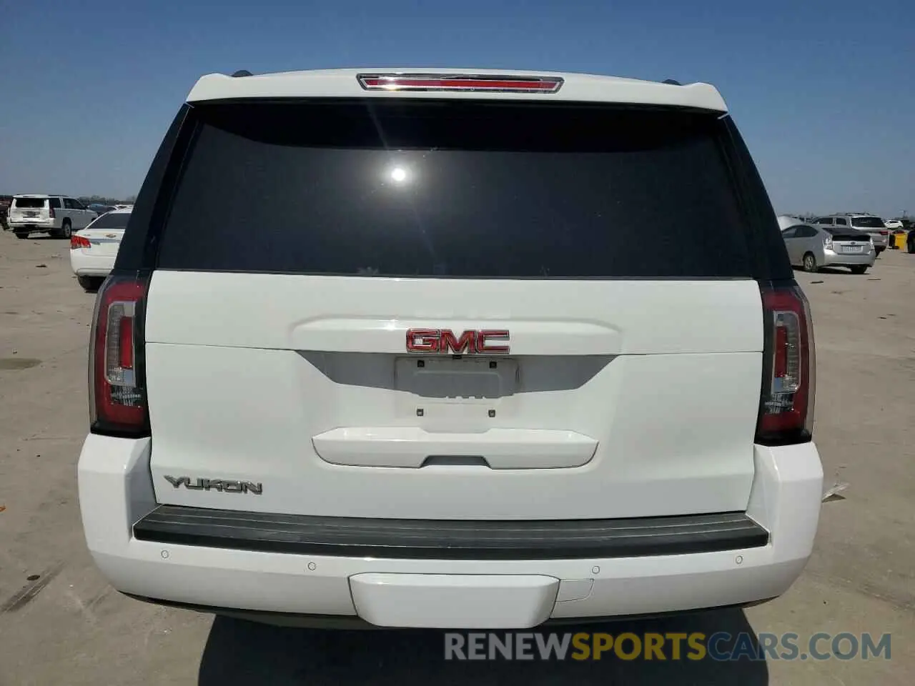 6 Фотография поврежденного автомобиля 1GKS2BKC1KR180128 GMC YUKON 2019