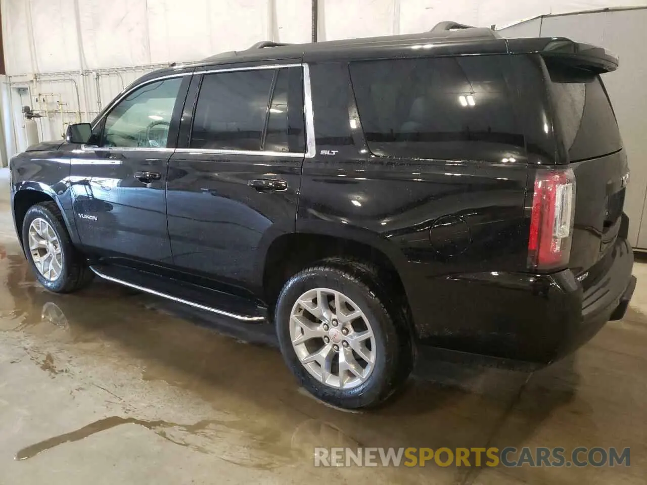 2 Фотография поврежденного автомобиля 1GKS2BKC2KR238408 GMC YUKON 2019