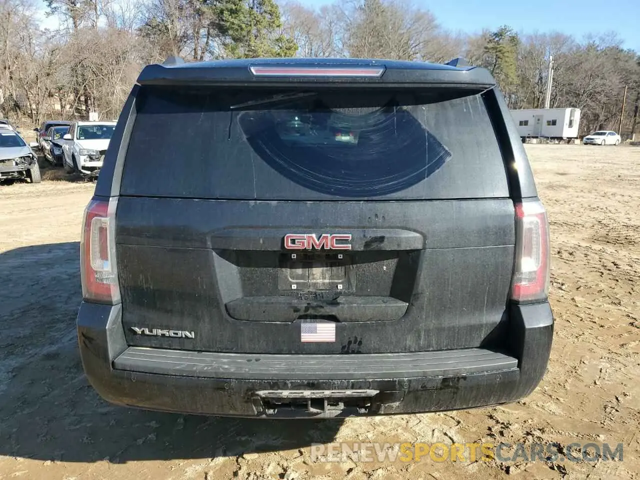 6 Photograph of a damaged car 1GKS2BKC5KR117288 GMC YUKON 2019