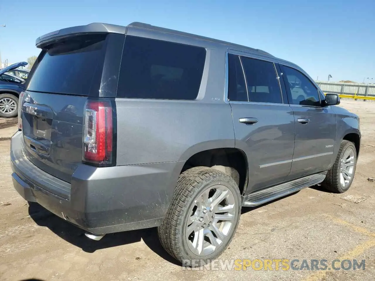 3 Фотография поврежденного автомобиля 1GKS2BKCXKR380618 GMC YUKON 2019