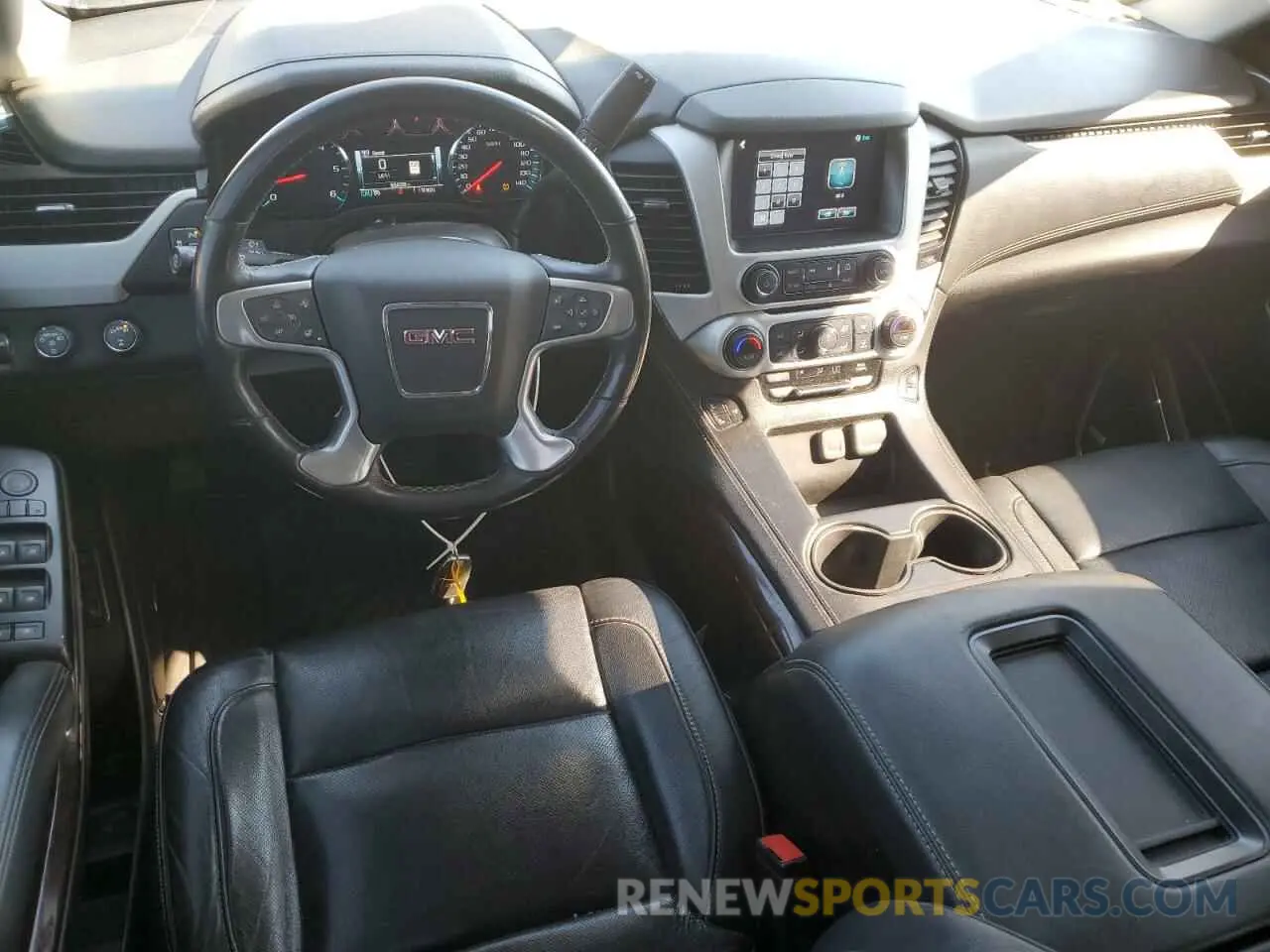 8 Фотография поврежденного автомобиля 1GKS2BKCXKR380618 GMC YUKON 2019