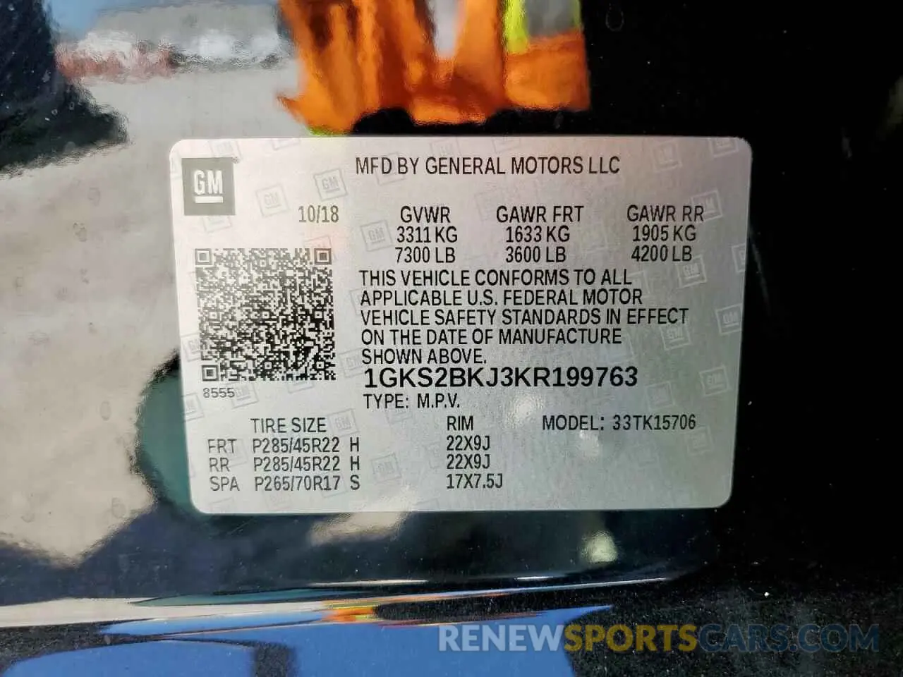 16 Photograph of a damaged car 1GKS2BKJ3KR199763 GMC YUKON 2019