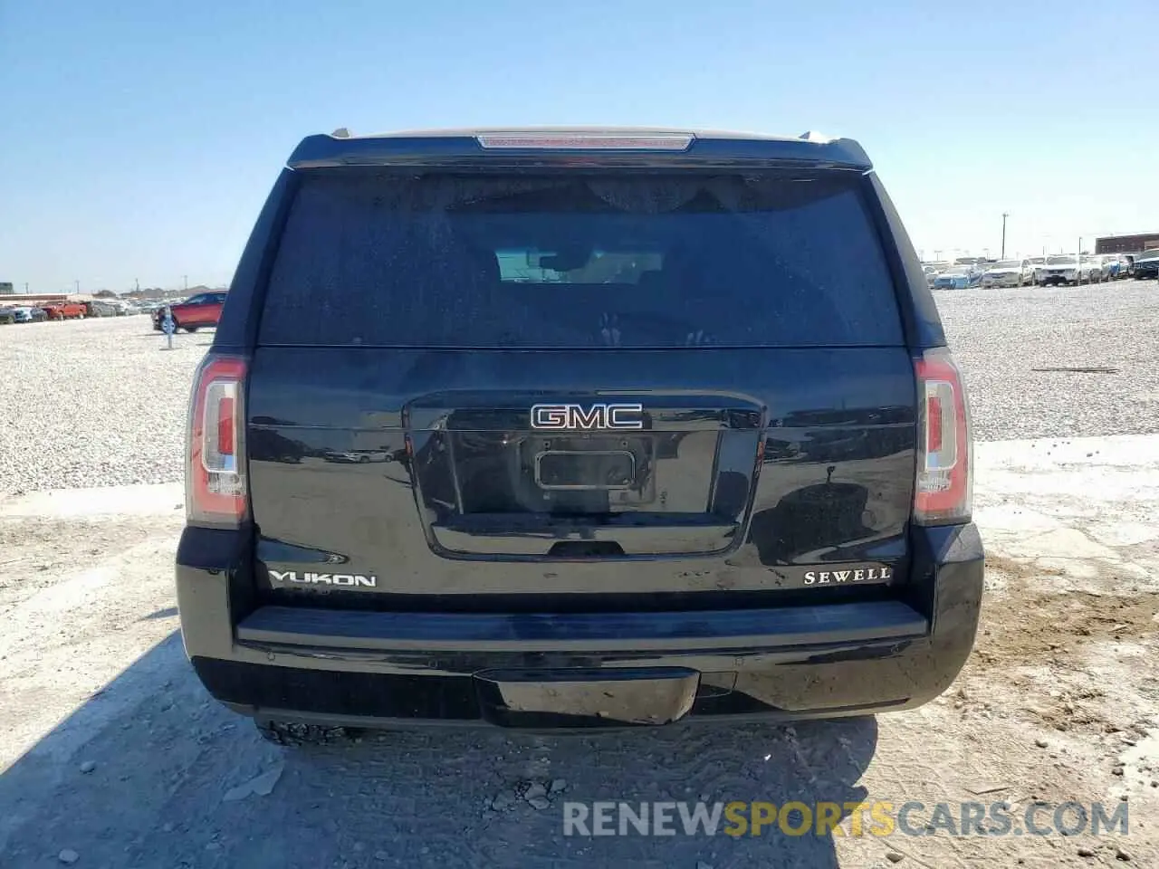 6 Photograph of a damaged car 1GKS2BKJ3KR199763 GMC YUKON 2019