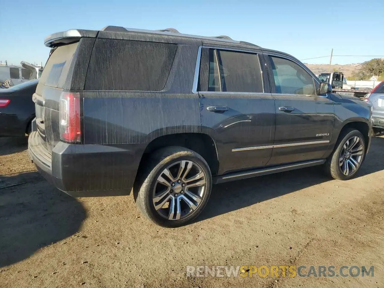 3 Фотография поврежденного автомобиля 1GKS2CKJ5KR300324 GMC YUKON 2019