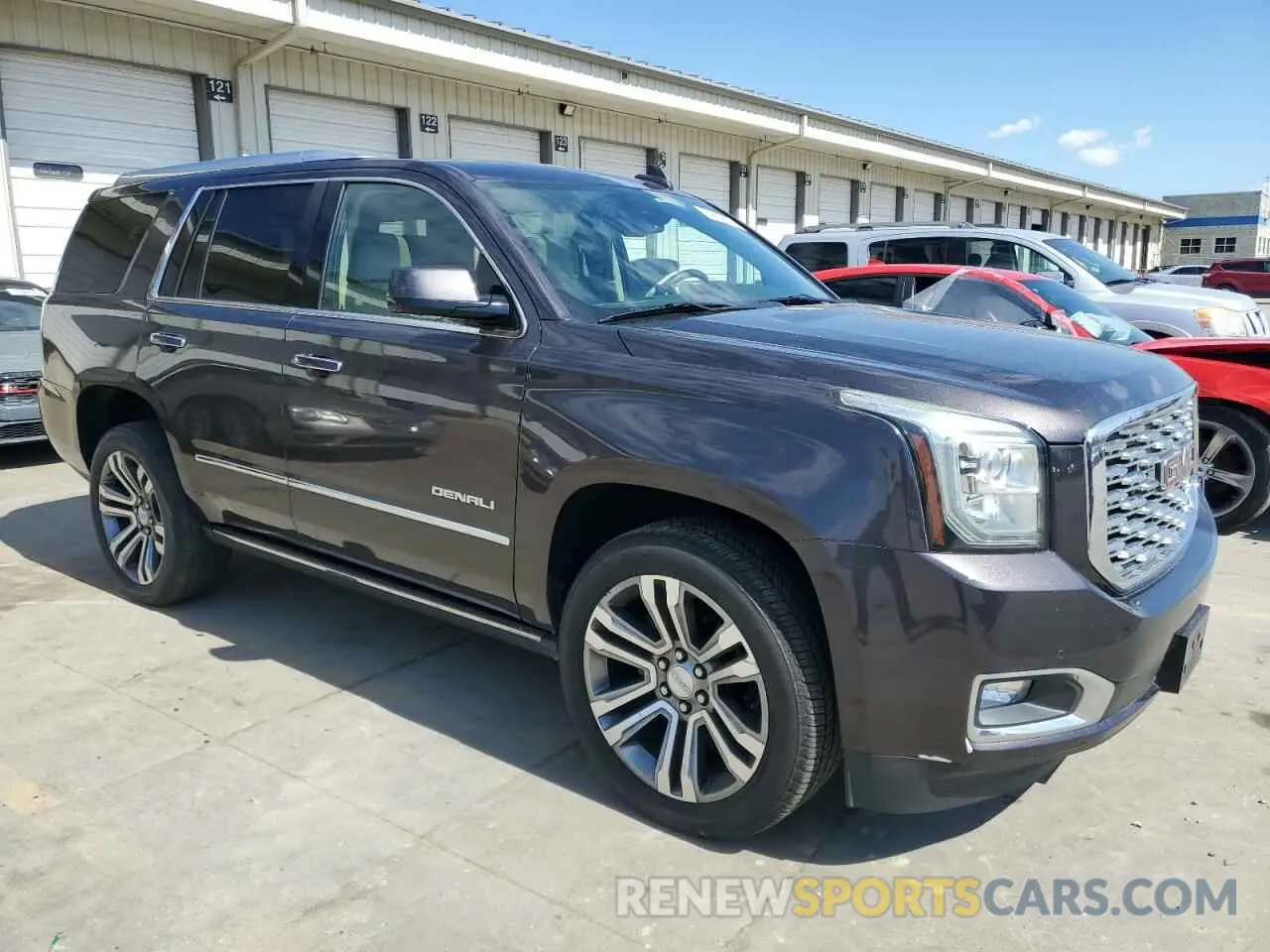 4 Photograph of a damaged car 1GKS2CKJ6KR296350 GMC YUKON 2019