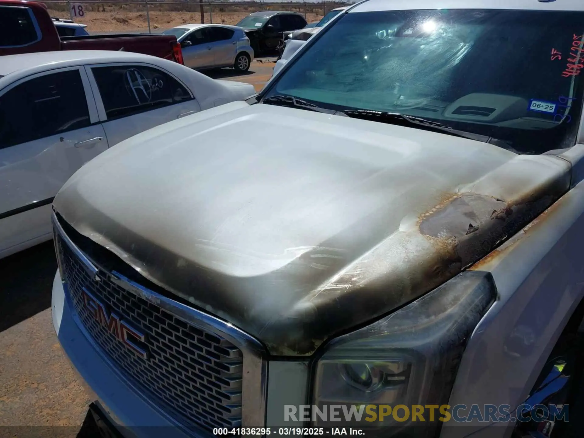 12 Photograph of a damaged car 1GKS2CKJ7KR121170 GMC YUKON 2019