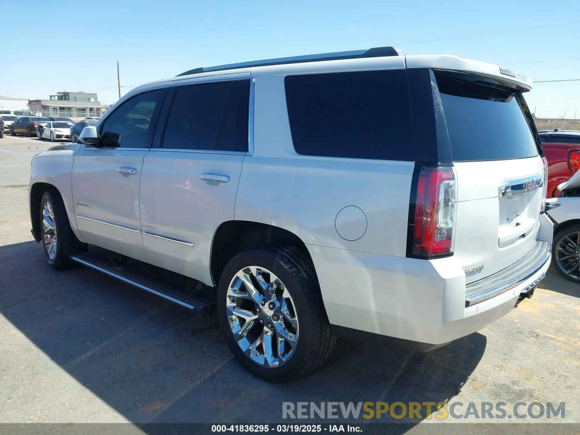 3 Photograph of a damaged car 1GKS2CKJ7KR121170 GMC YUKON 2019
