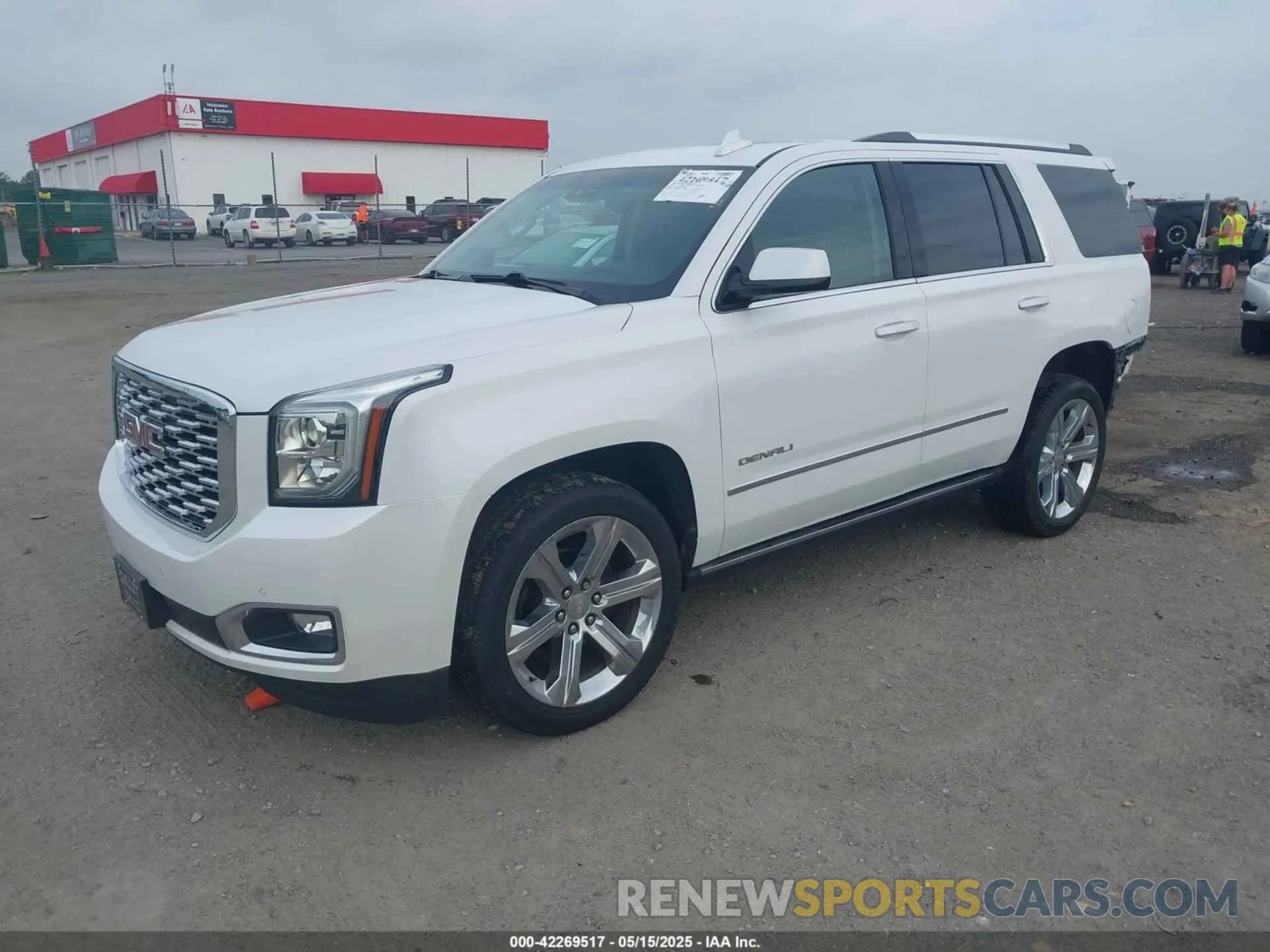 2 Photograph of a damaged car 1GKS2CKJ8KR355981 GMC YUKON 2019